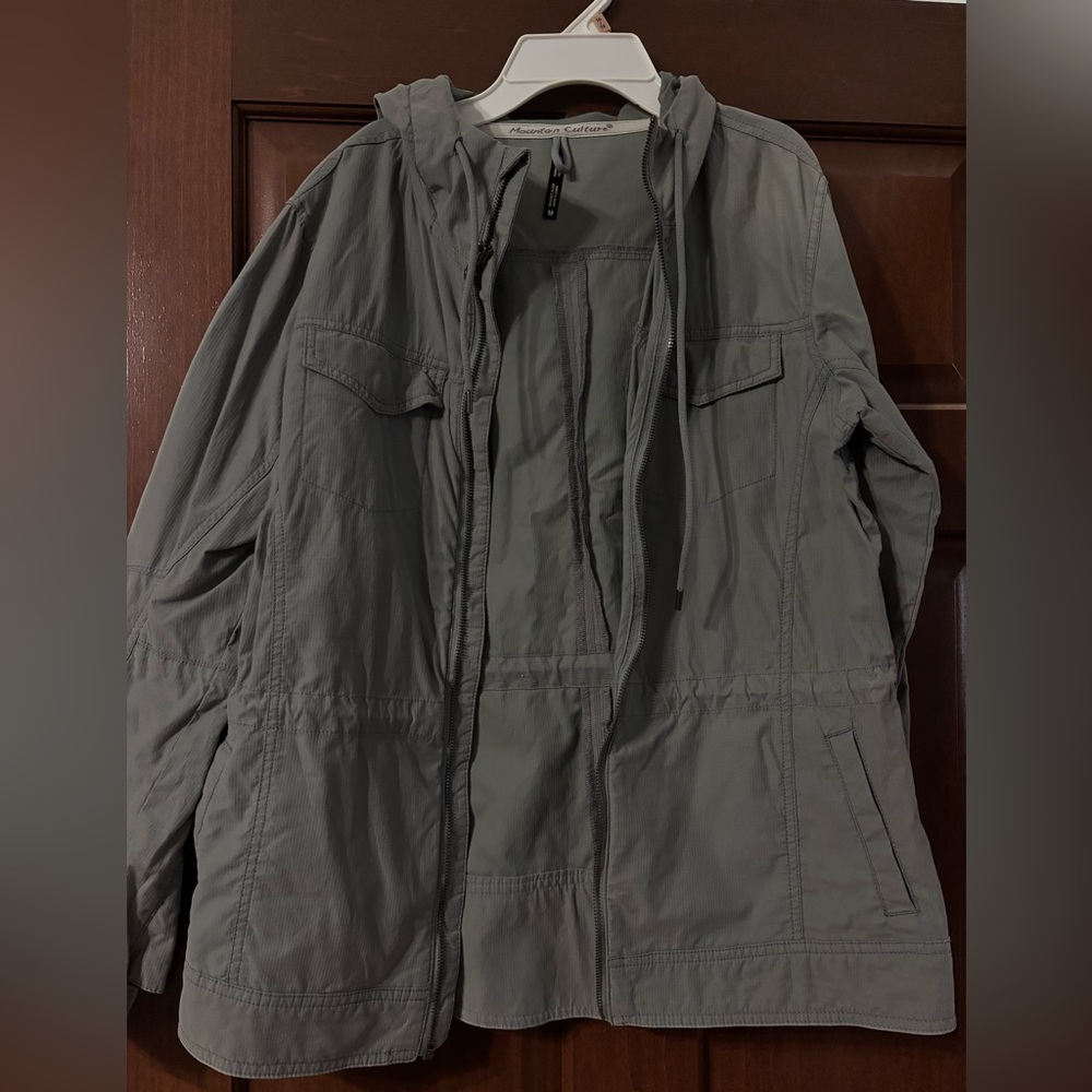 Women’s Kuhl Mountain Culture spring coat/jacket size M olive color